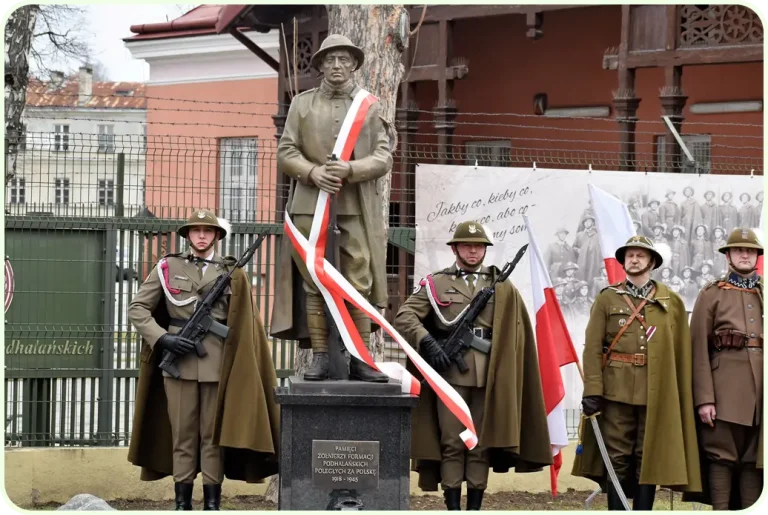 2022_Pomnik Podhalańczyka w Przemyślu